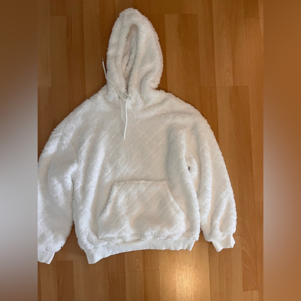 SHEIN Plush White Hoodie